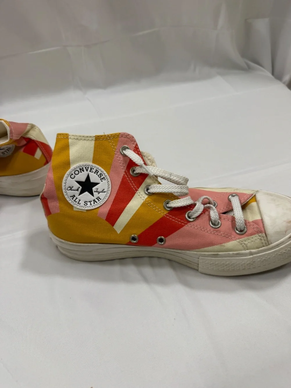 Sunshine Converse